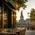 Lampadaires en bois flotté : 13 créations pour sublimer vos intérieurs avec char