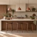 Cuisine moderne avec ilot central eclaire par des suspensions